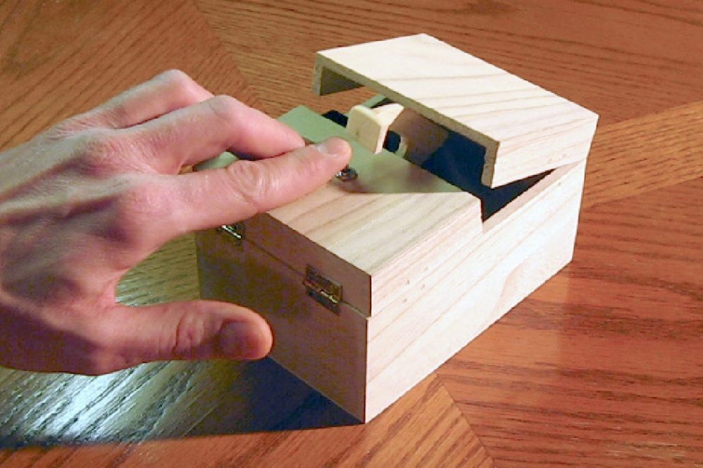 Como Marvin Minsky criou a máquina mais inútil do mundo