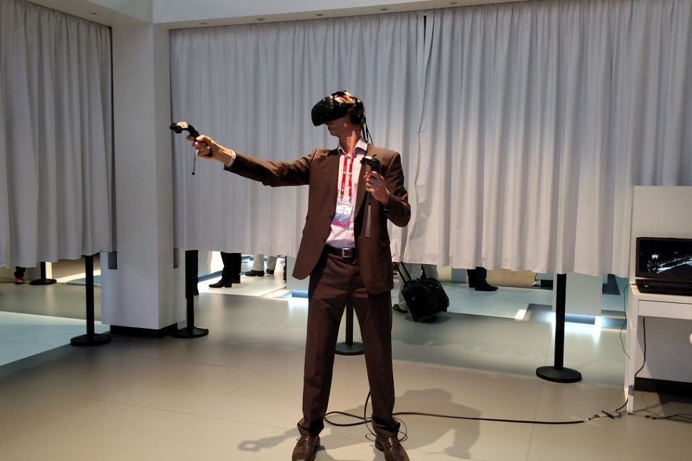 HTC demonstra seu sistema de realidade virtual Vive / Renato Cruz/Inova.jor