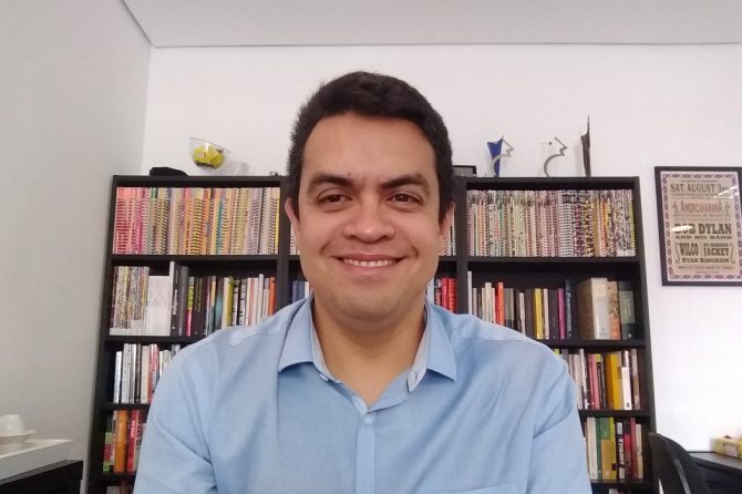 Renato Cruz comenta a decisão da prefeitura de Londres de não renovar a licença da Uber