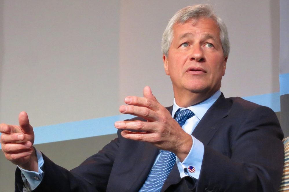 Jamie Dimon, do JPMorgan, não para de criticar o bitcoin