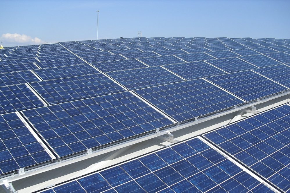 Participação da energia solar é menor que 1% no Brasil / Som Energia Cooperativa