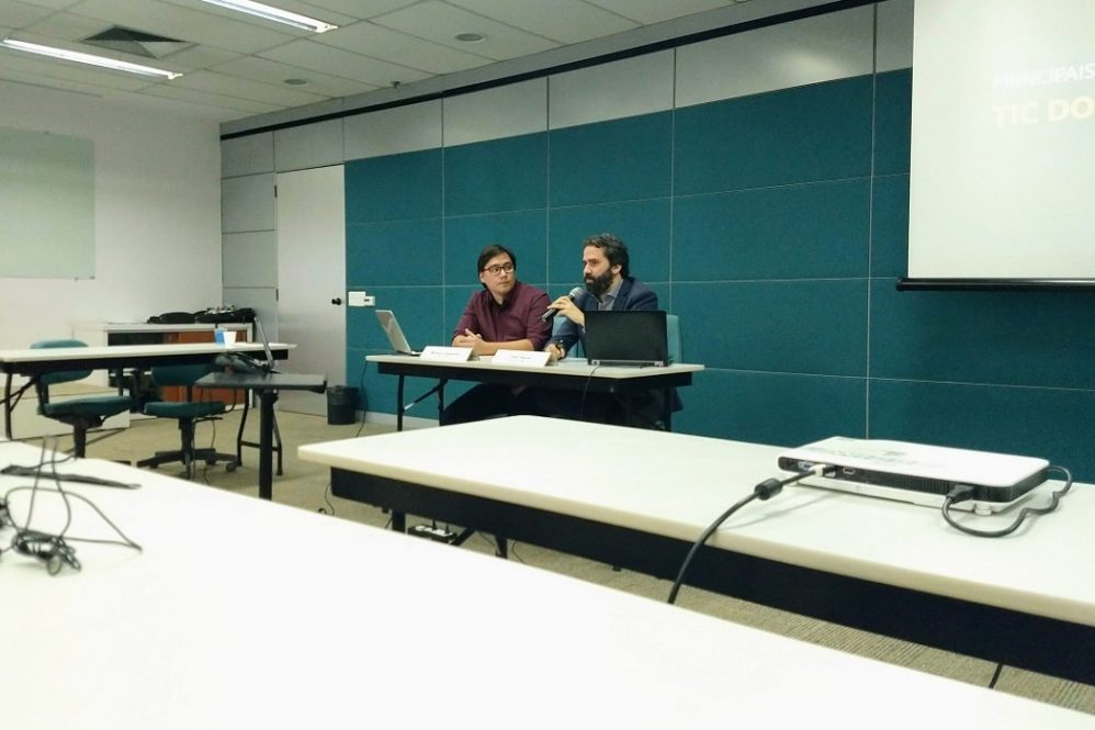 Metade dos usuários contrata serviços pela internet no Brasil