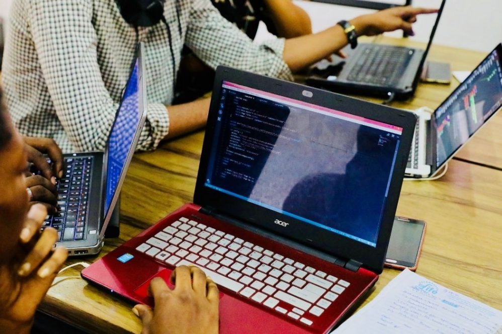 Realidade sobre acesso impacta desenvolvimento web