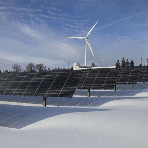 A tecnologia, se bem utilizada, pode beneficiar o setor de energia / Pixabay